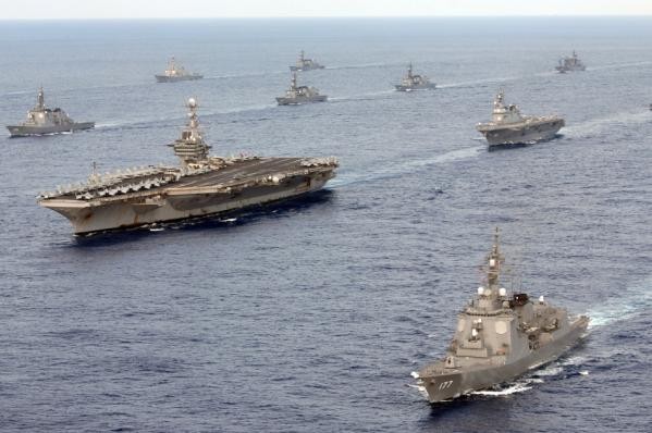 Mỹ-Nhật diễn tập quân sự liên hợp trên biển.